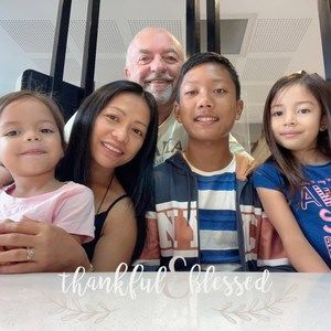 Meet your Posher, Rhea